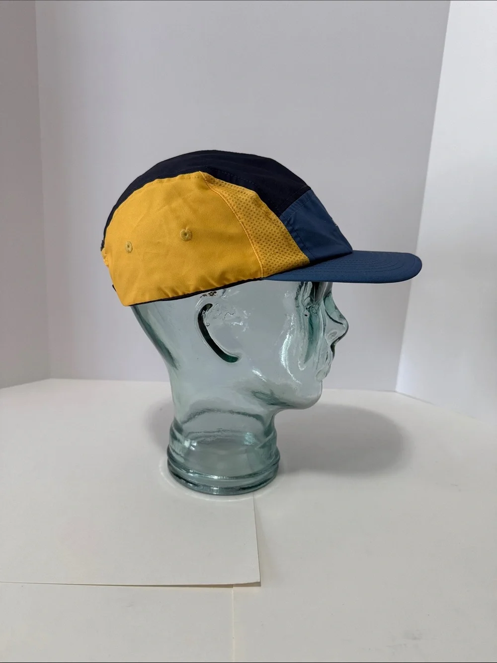 Buff lavaredo Colorblock Cap in Navy, Blue & Mustard